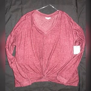 Women’s long sleeve knotted shirt